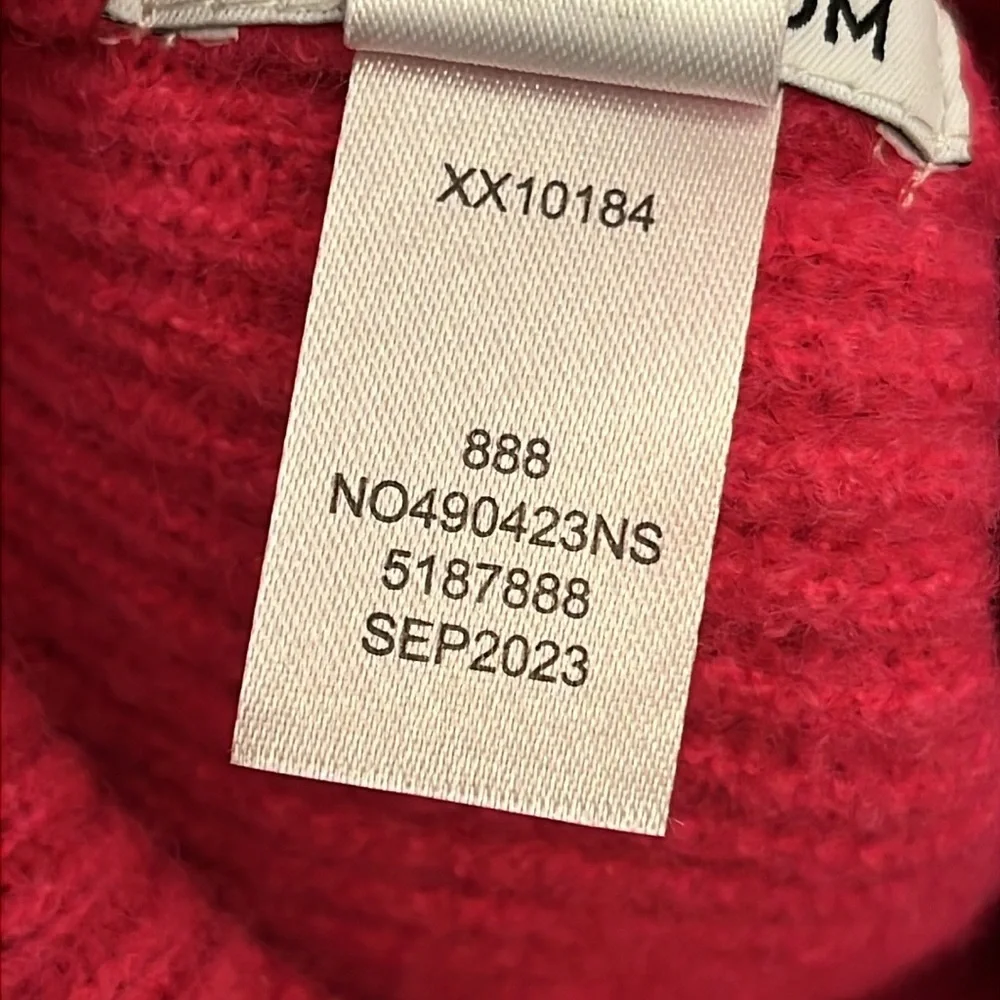 NORDSTROM PINK / RASPBERRY RIBBED CUFFED BEANIE -OS NWT